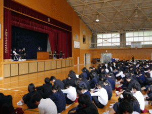 生徒会役員選挙立合演説会