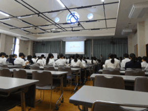 小論文講演会（3年次）